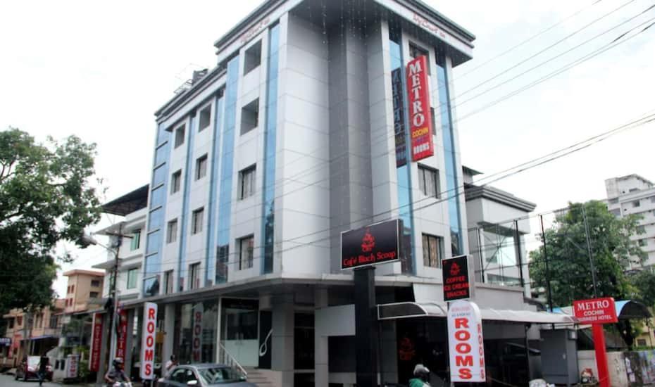 Metro Kochin Business Hotel Exteriör bild